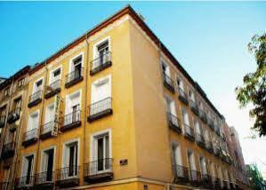 Hostal Camino Madrid Bagian luar foto